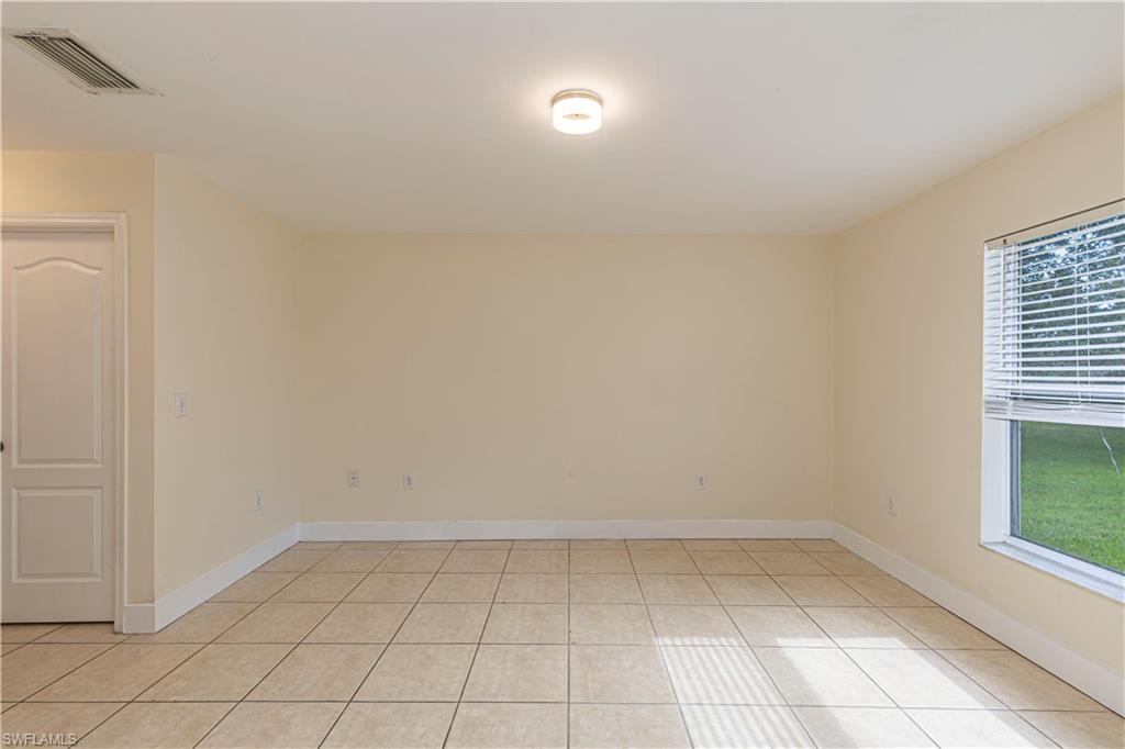 2112 NE 15th PL