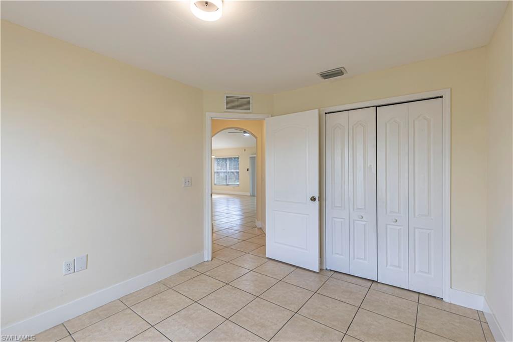 2112 NE 15th PL