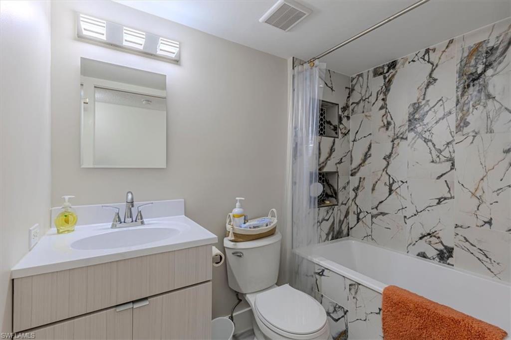 3615 Boca Ciega DR # 202