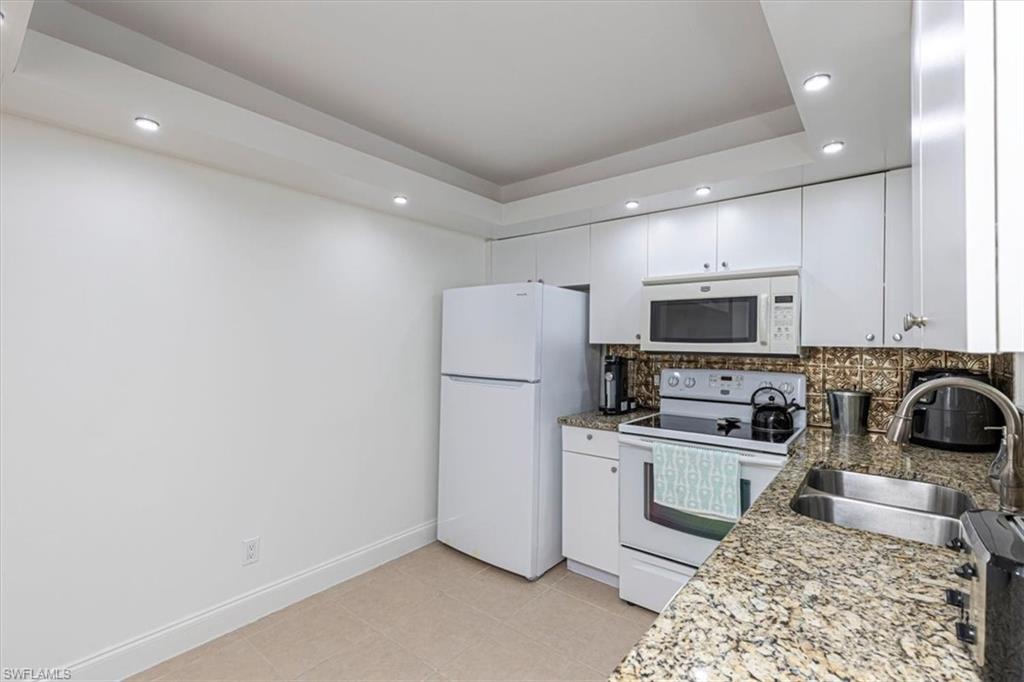 3615 Boca Ciega DR # 202