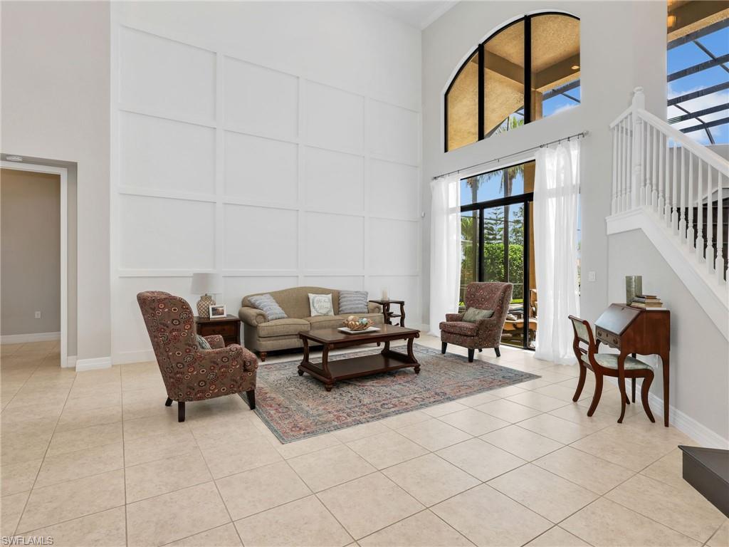 2756 Crystal WAY