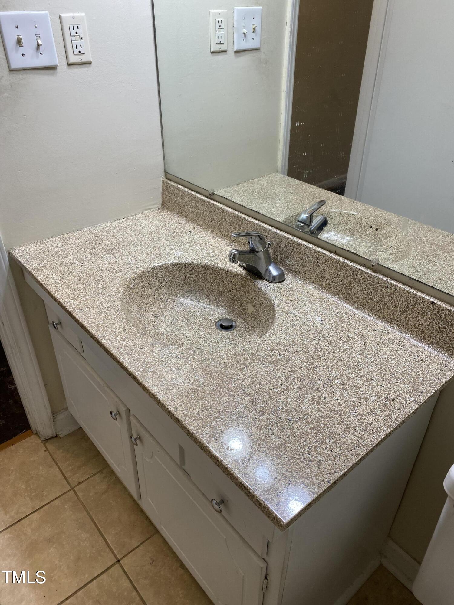 500 Umstead Drive # 201 Unit: A 201