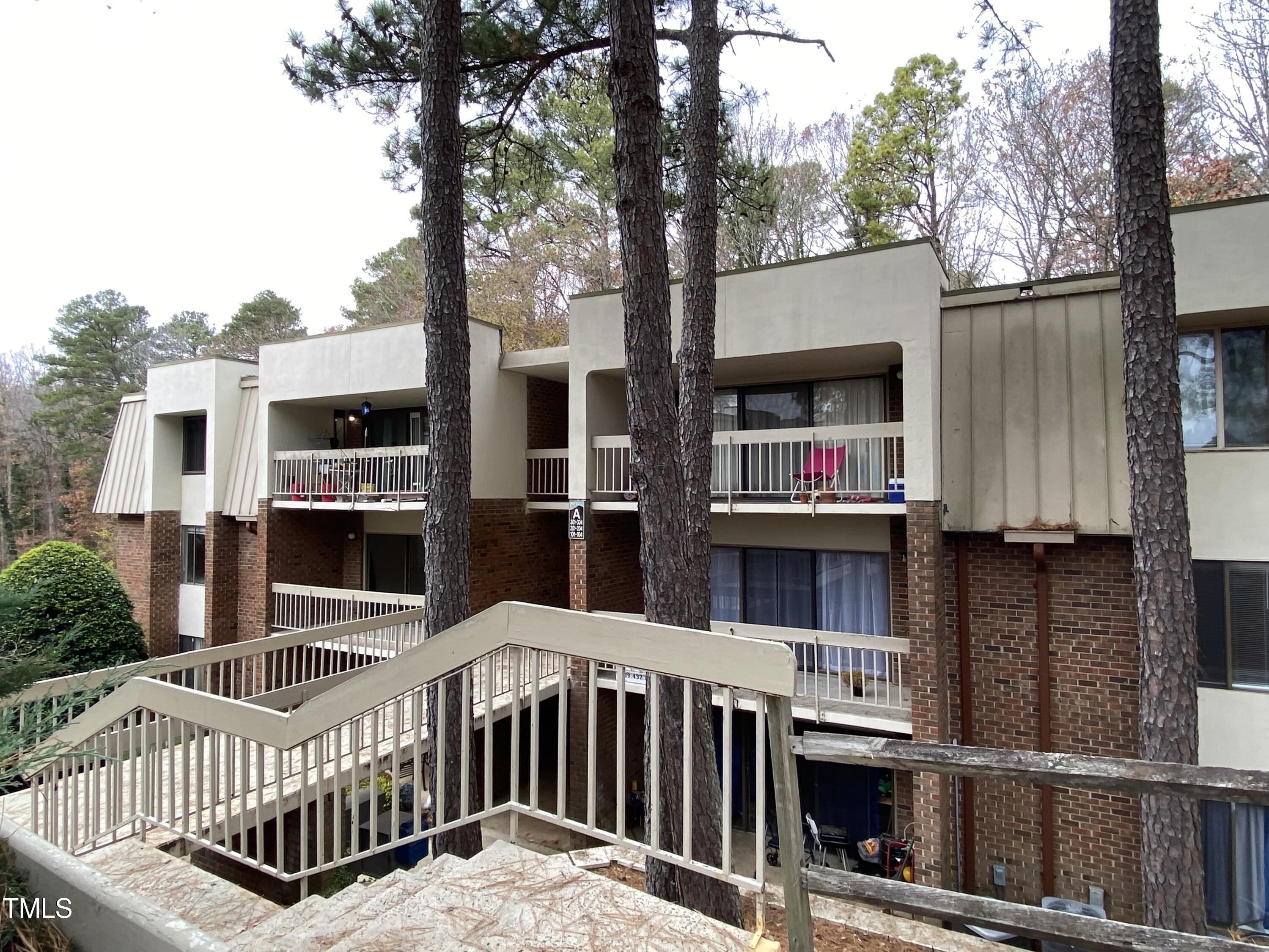 500 Umstead Drive # 201 Unit: A 201