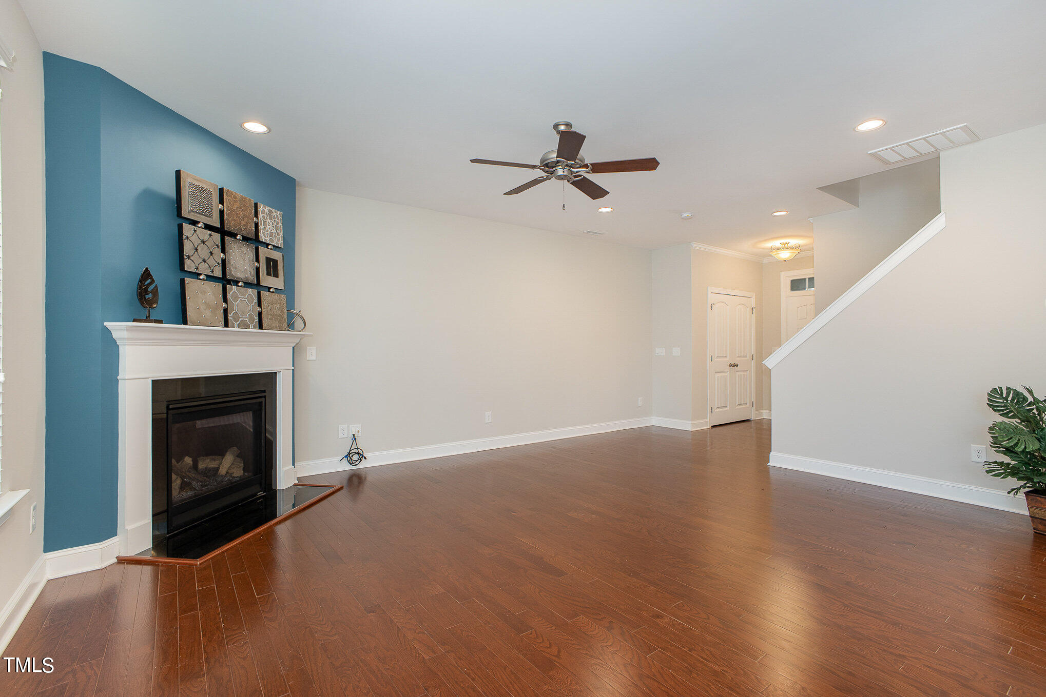 315 Acorn Hollow Place