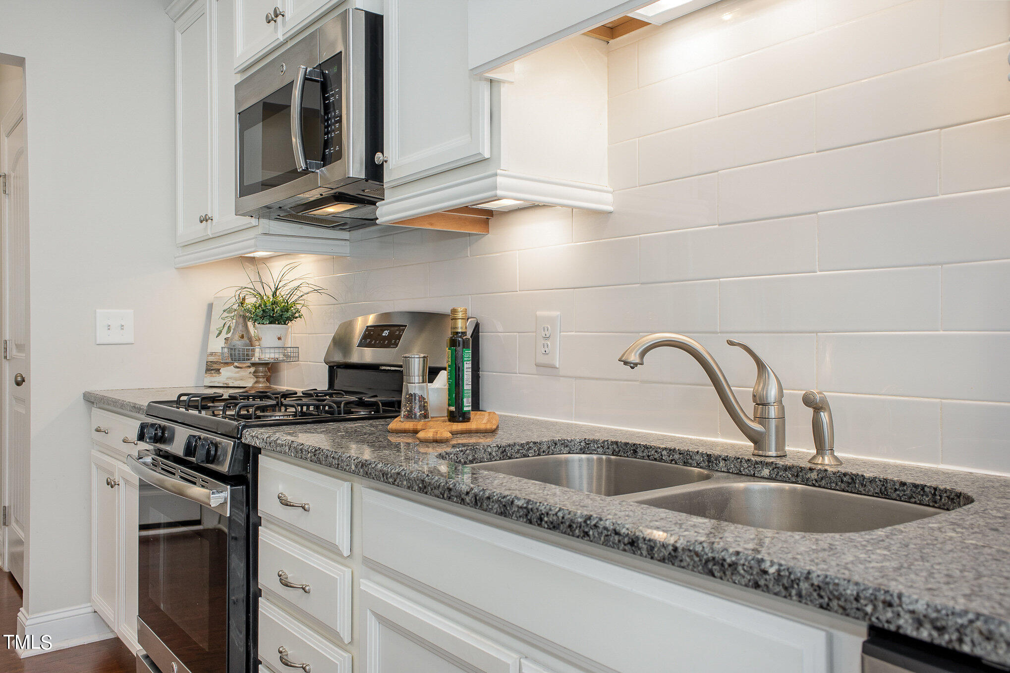 315 Acorn Hollow Place