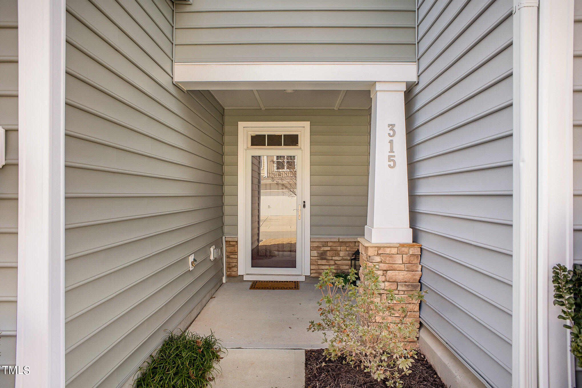315 Acorn Hollow Place