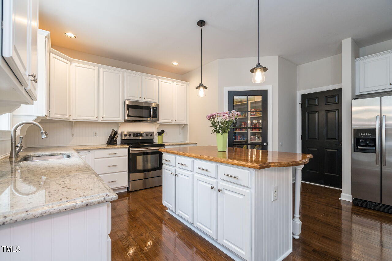 1432 Fairfax Woods Drive