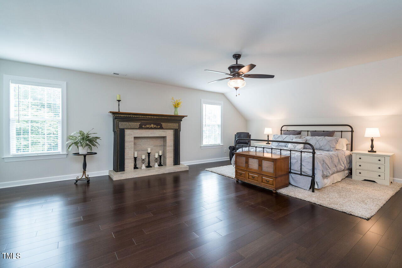1432 Fairfax Woods Drive