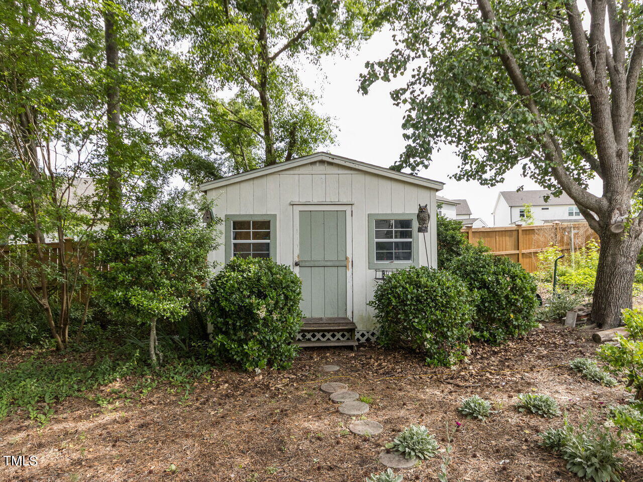 3316 Needle Point Circle