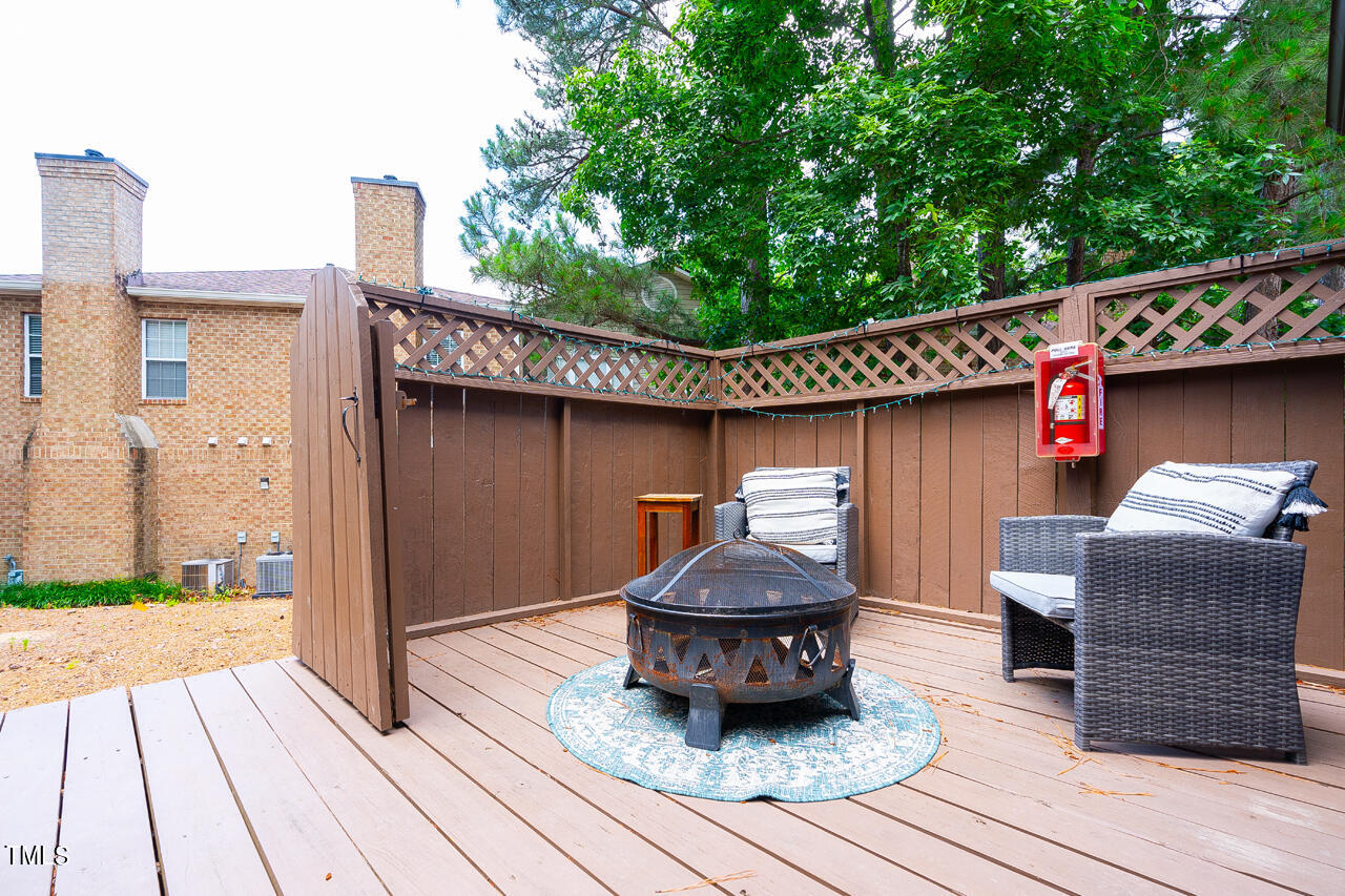 406 Summerwalk Circle