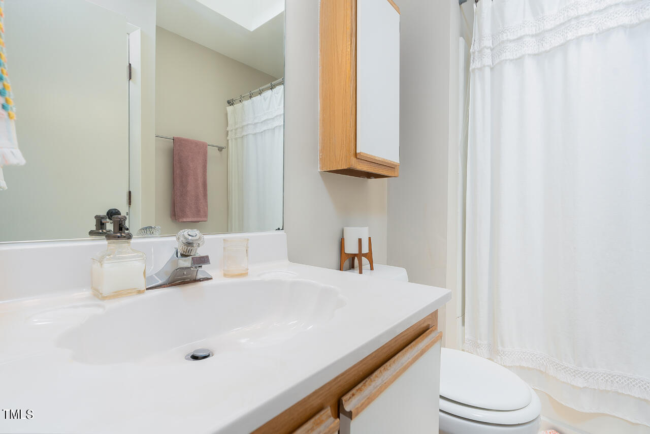 406 Summerwalk Circle