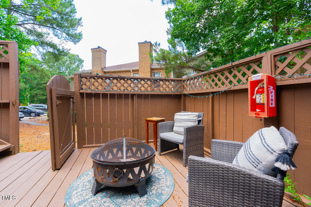406 Summerwalk Circle