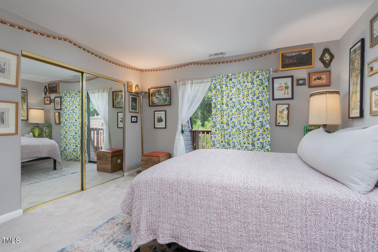 406 Summerwalk Circle