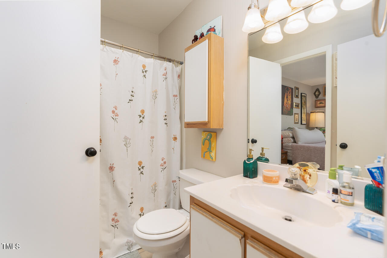 406 Summerwalk Circle