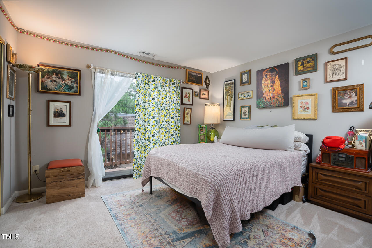 406 Summerwalk Circle