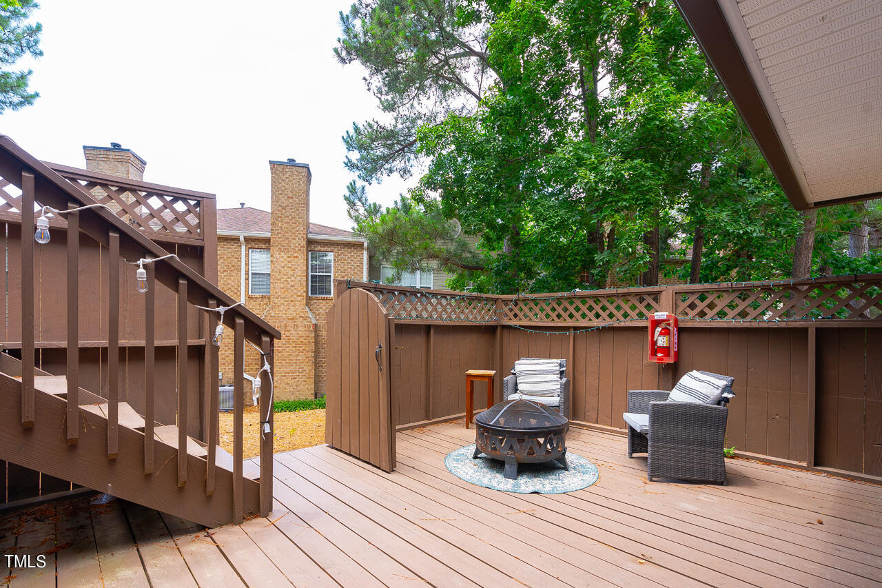 406 Summerwalk Circle