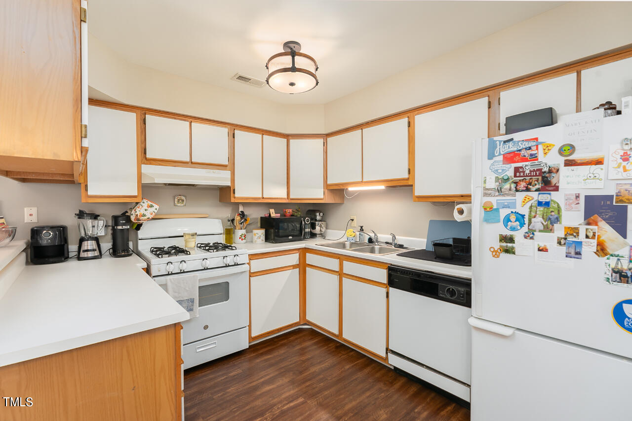 406 Summerwalk Circle