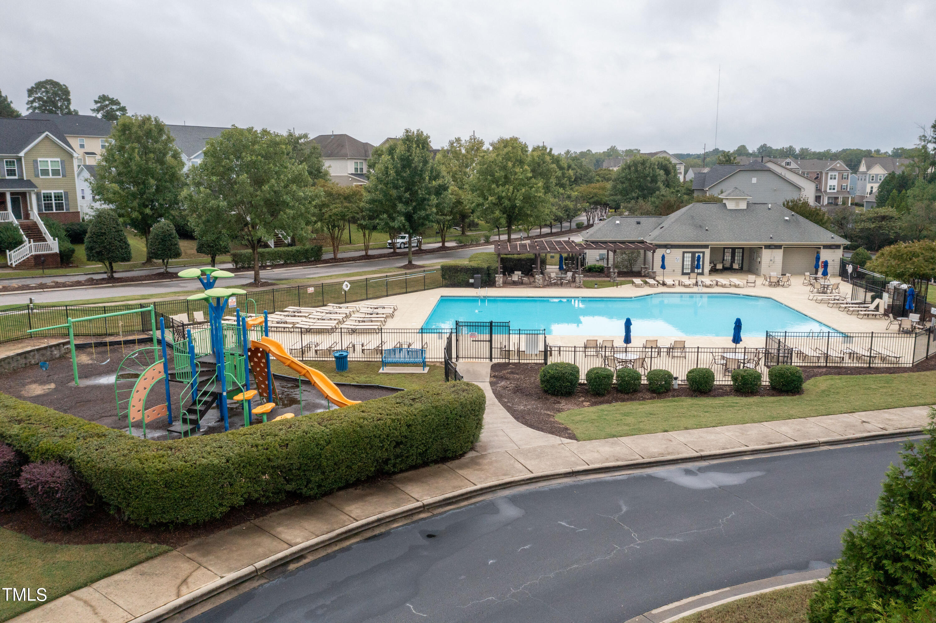 2225 Longmont Drive