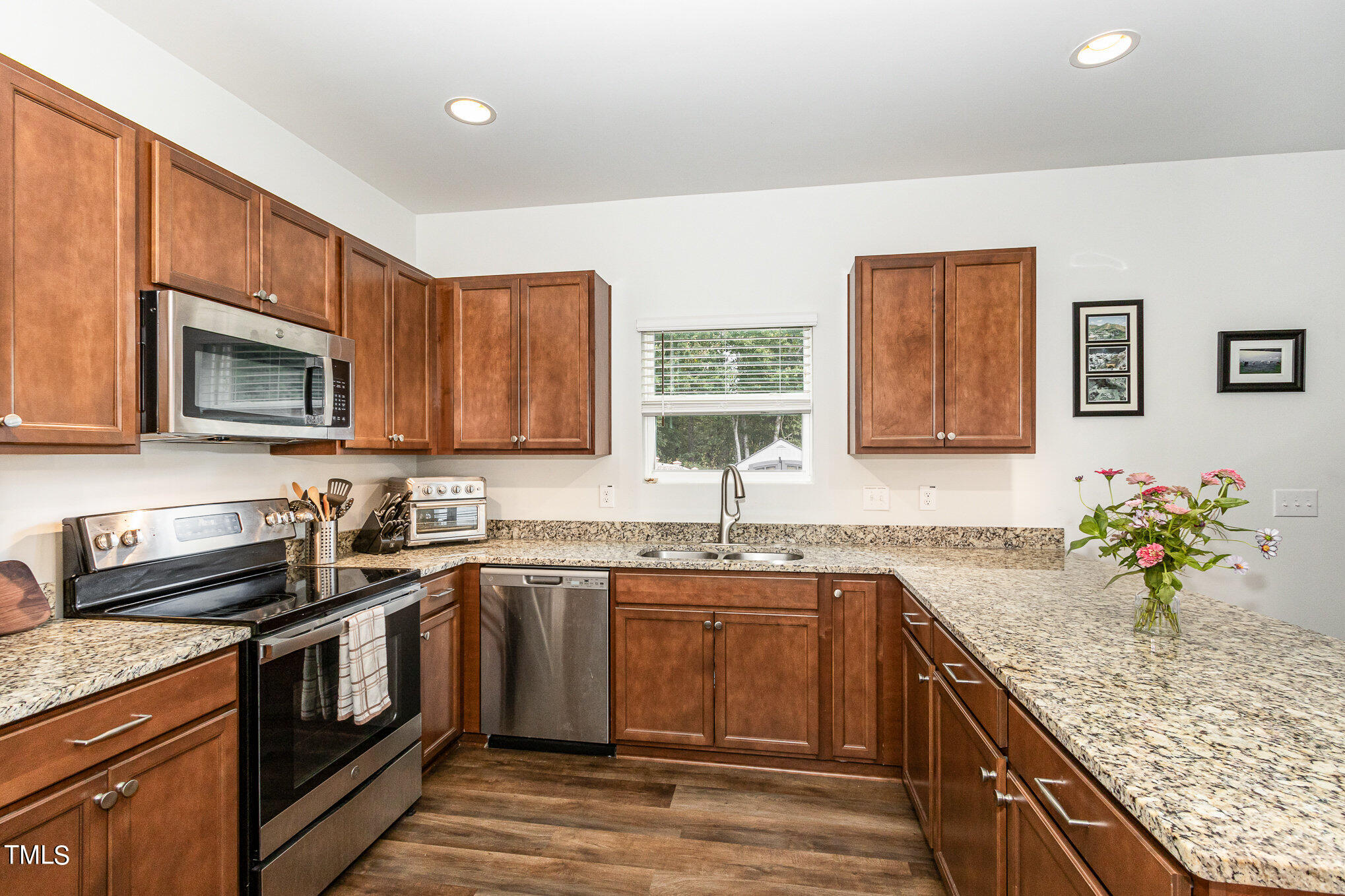 5401 Stonepoint Circle