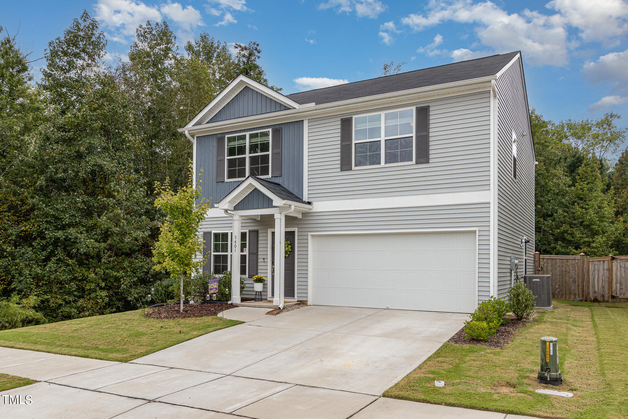 5401 Stonepoint Circle