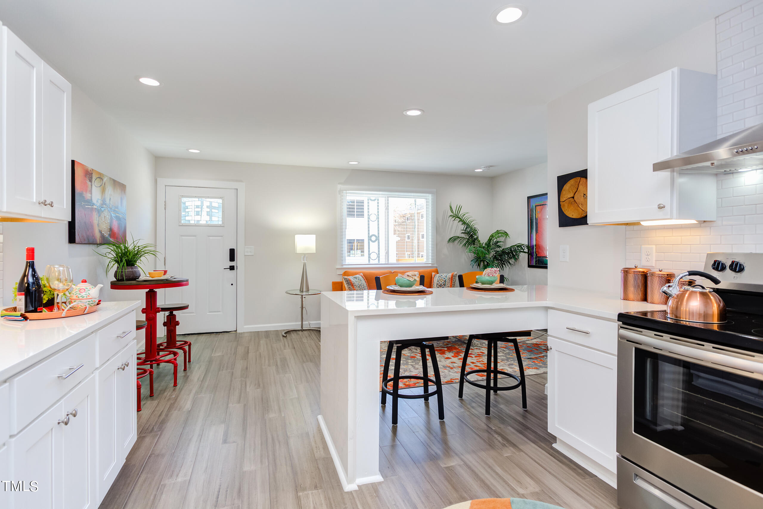 1309 Hudson Avenue # A14