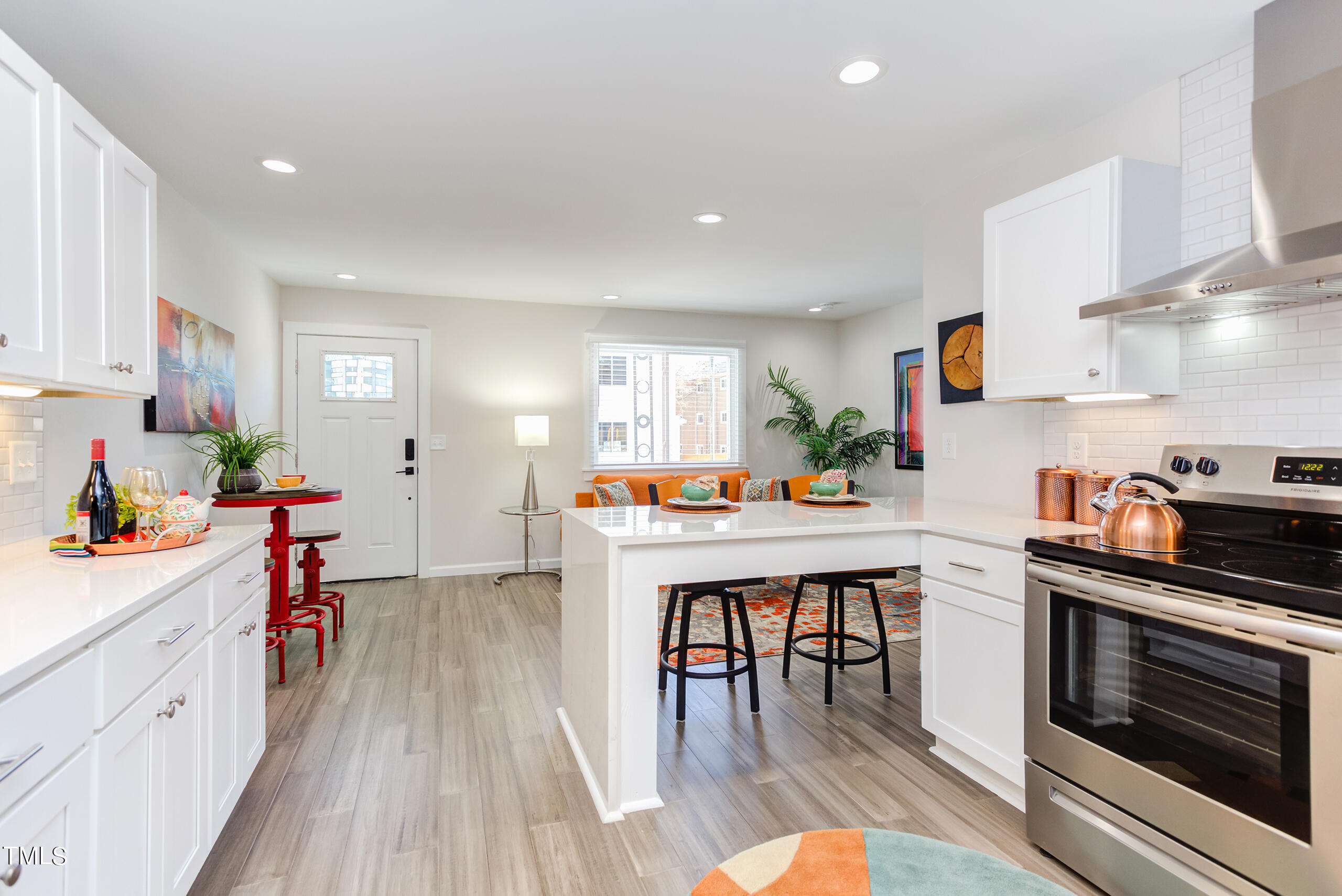 1309 Hudson Avenue # A14