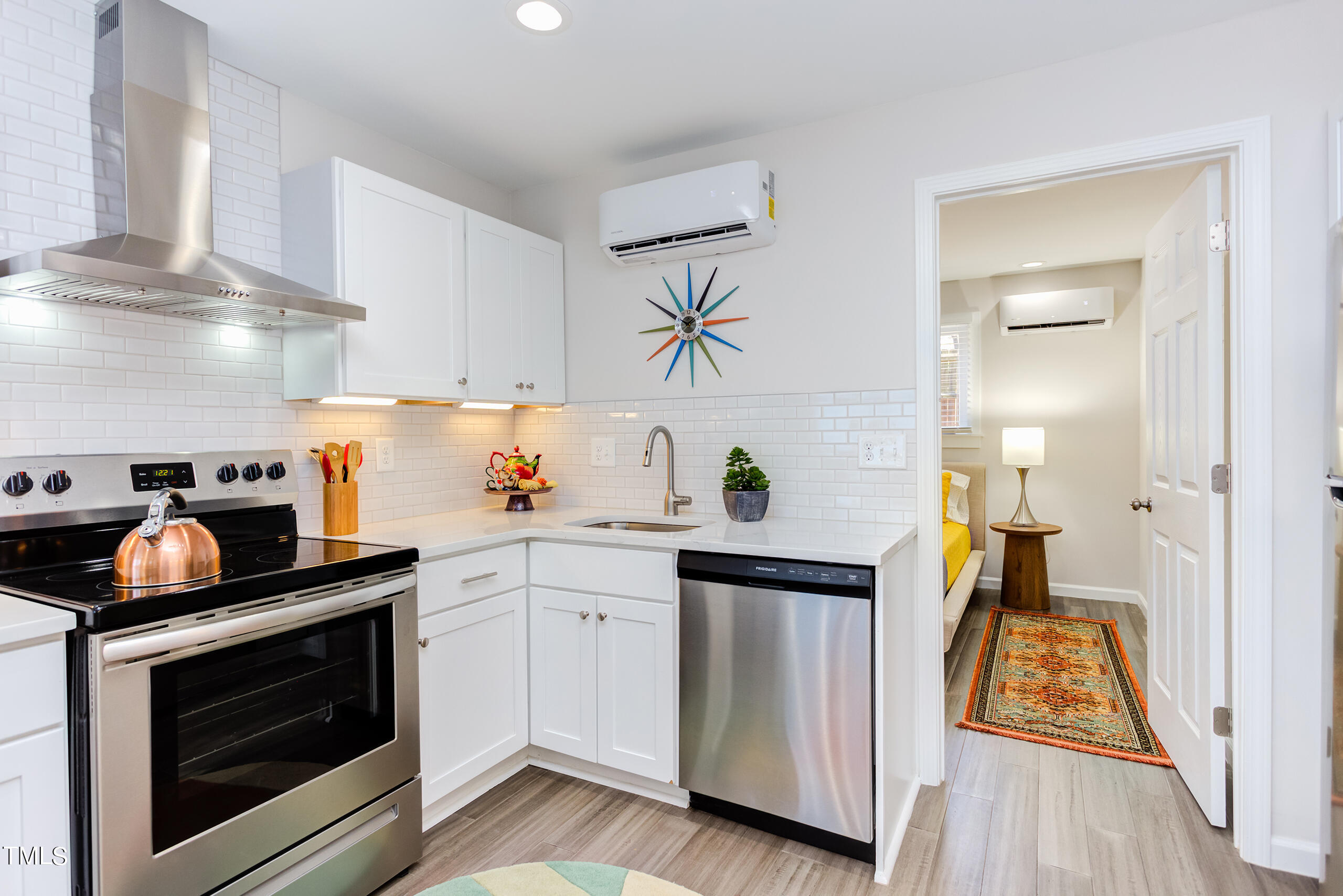 1309 Hudson Avenue # A14