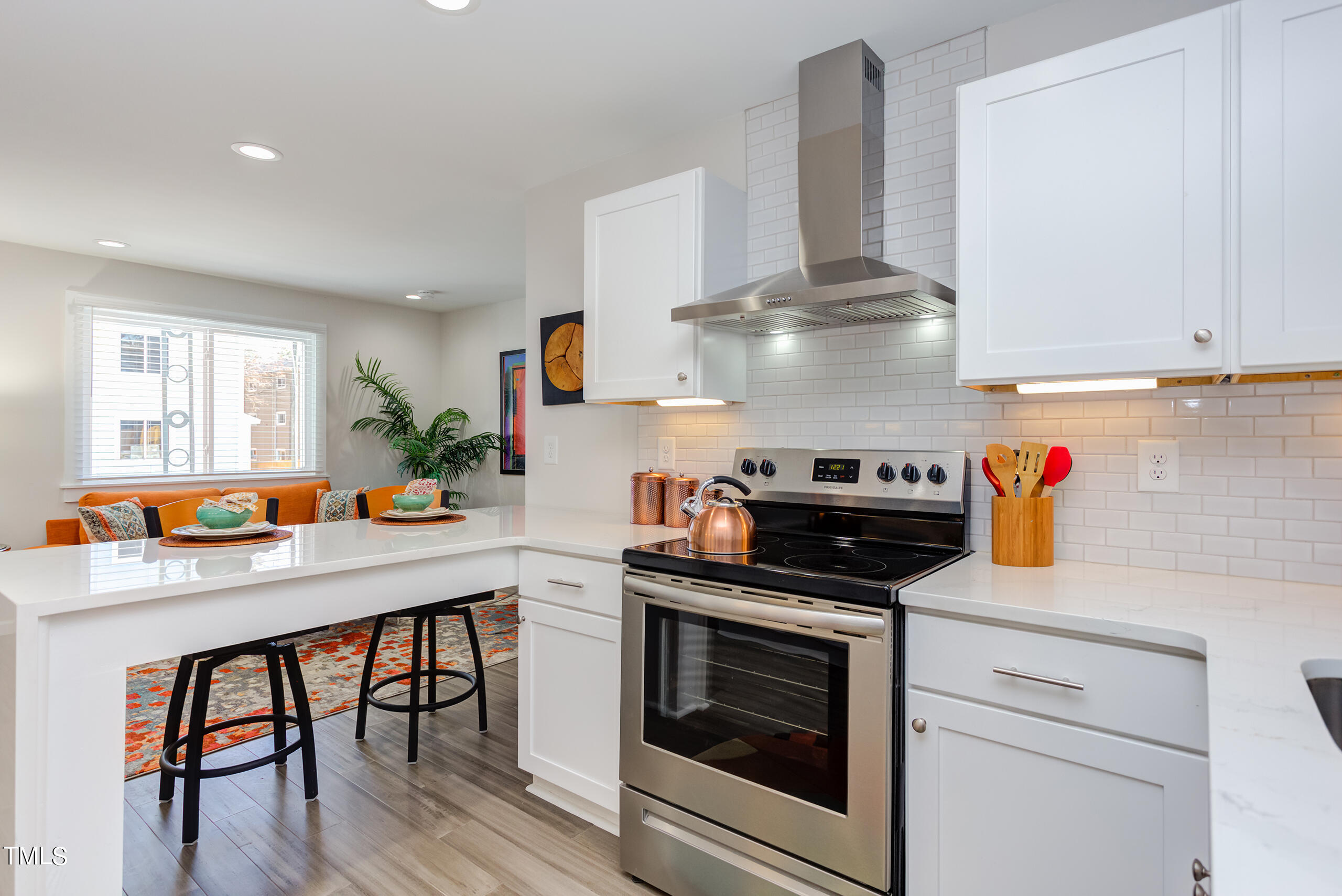 1309 Hudson Avenue # A14