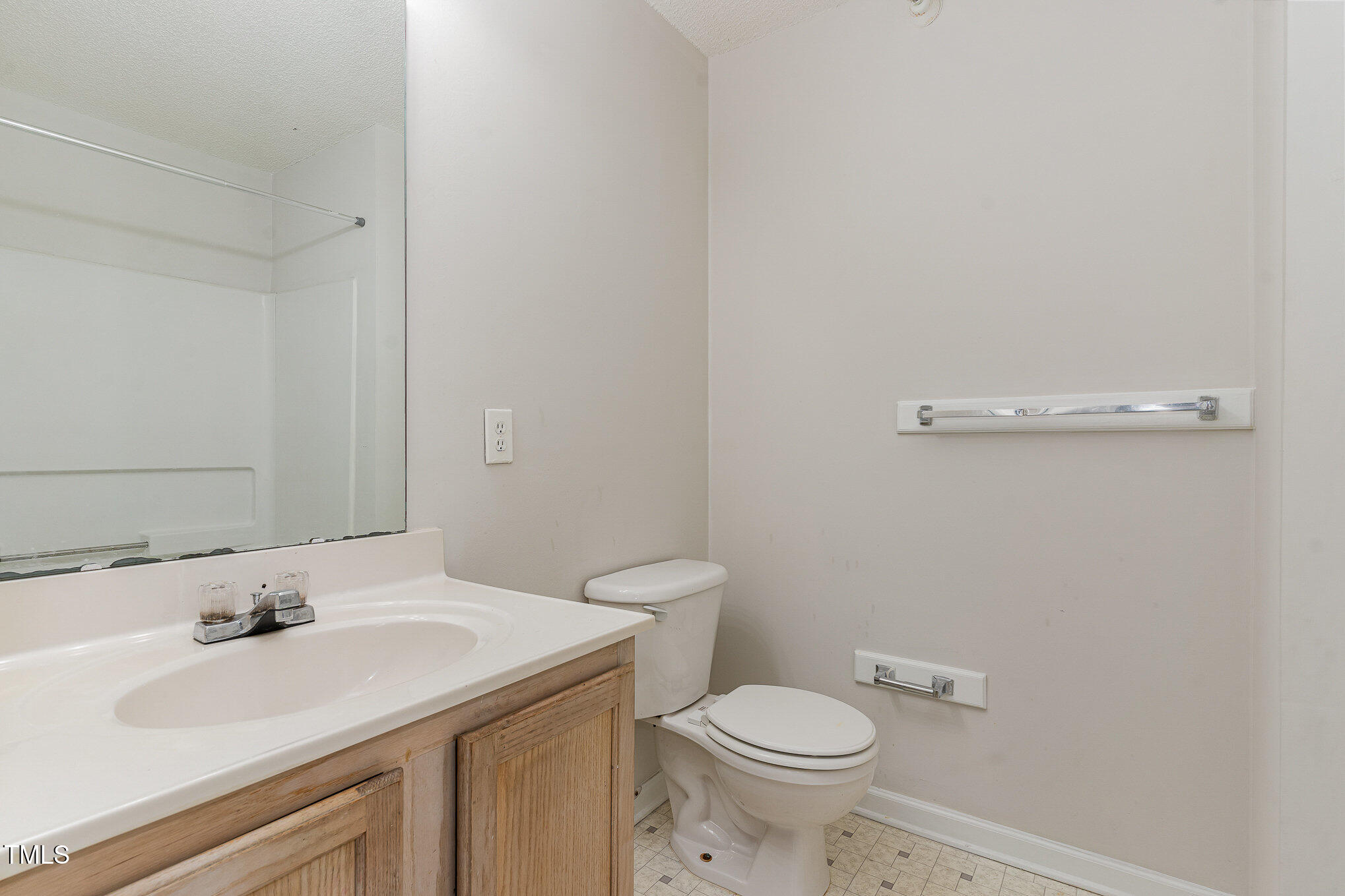 2020 University Woods Road # 203