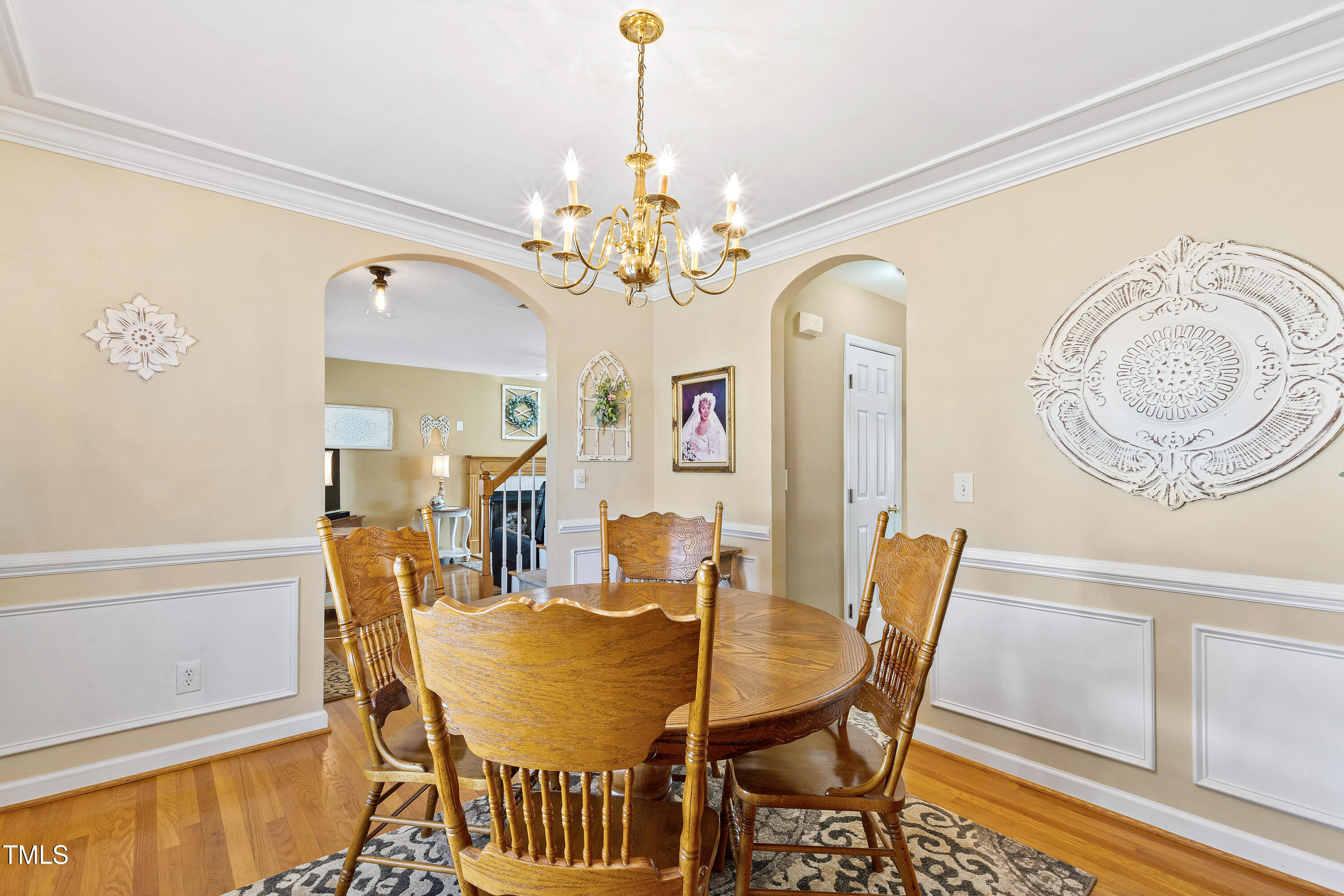 712 Ledgerock Road