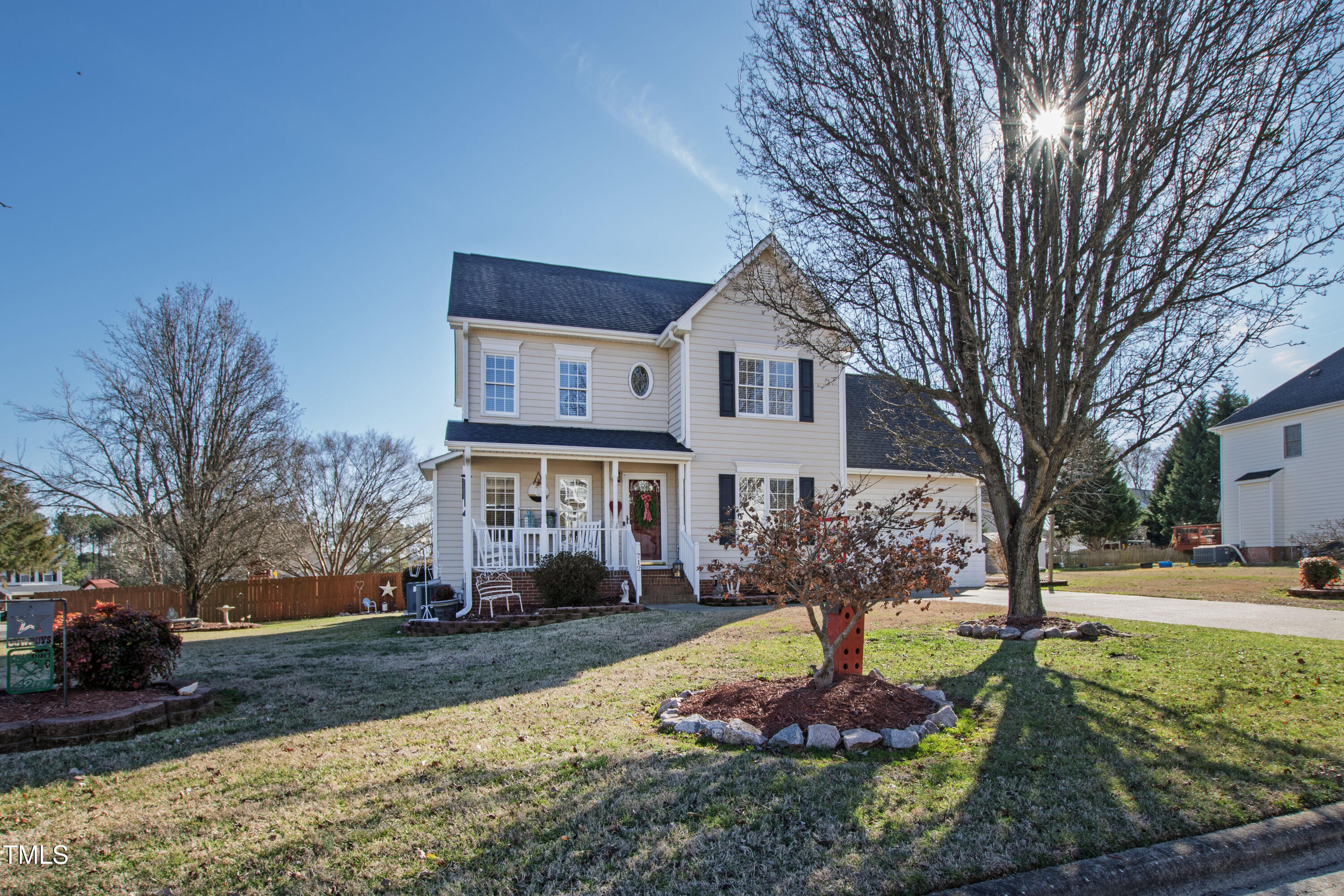 712 Ledgerock Road