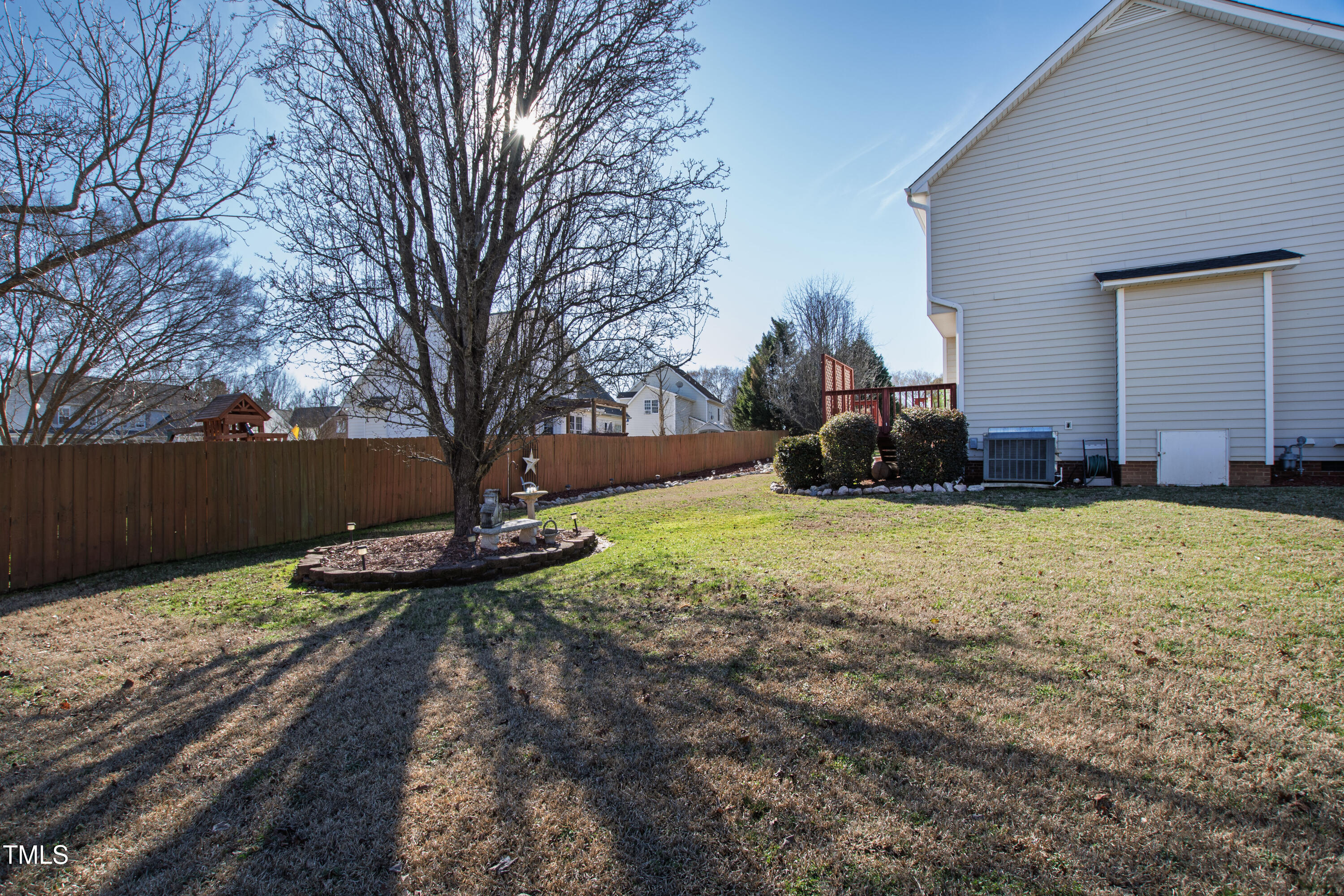 712 Ledgerock Road