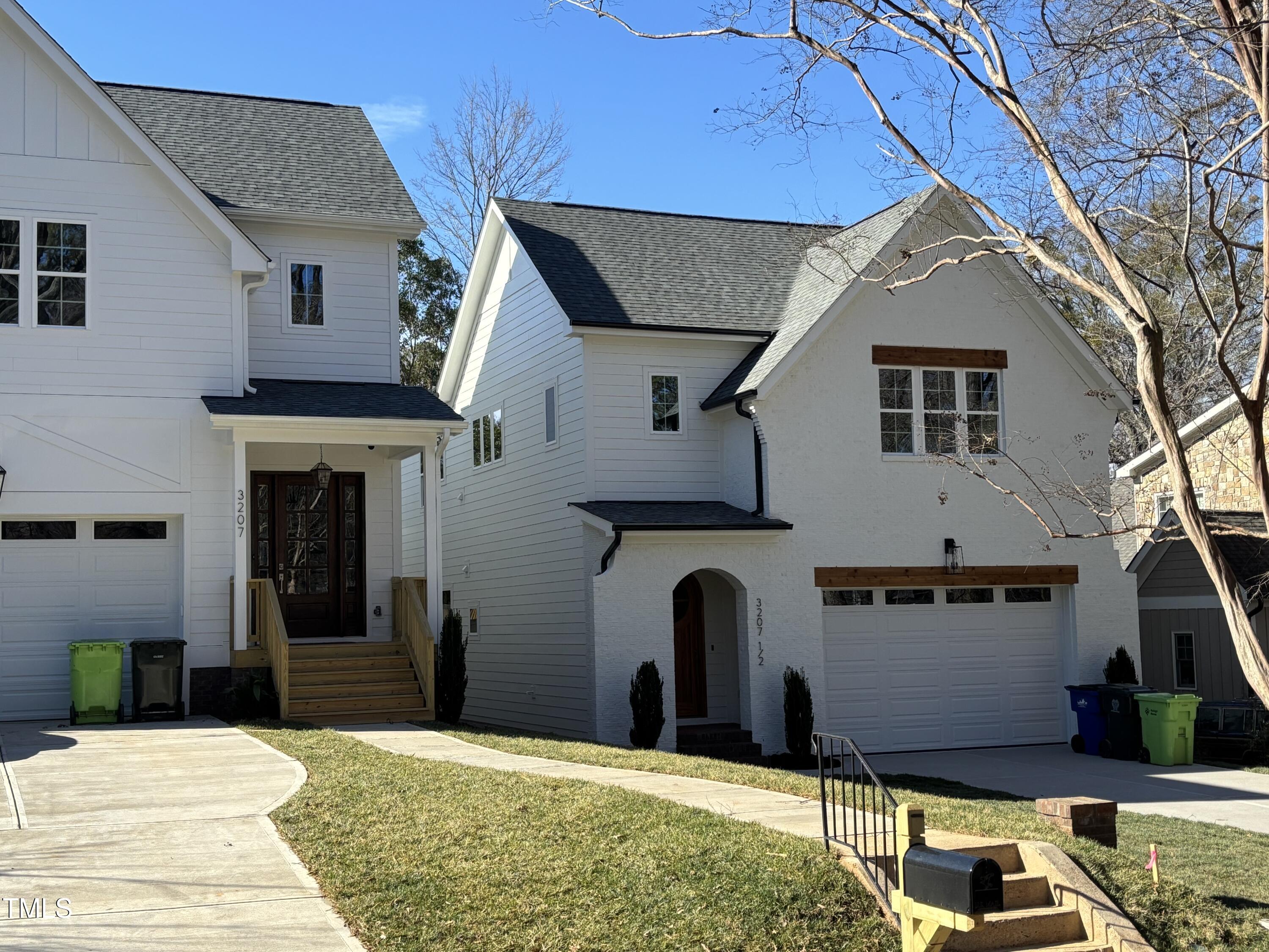 3207.5 Merriman Avenue