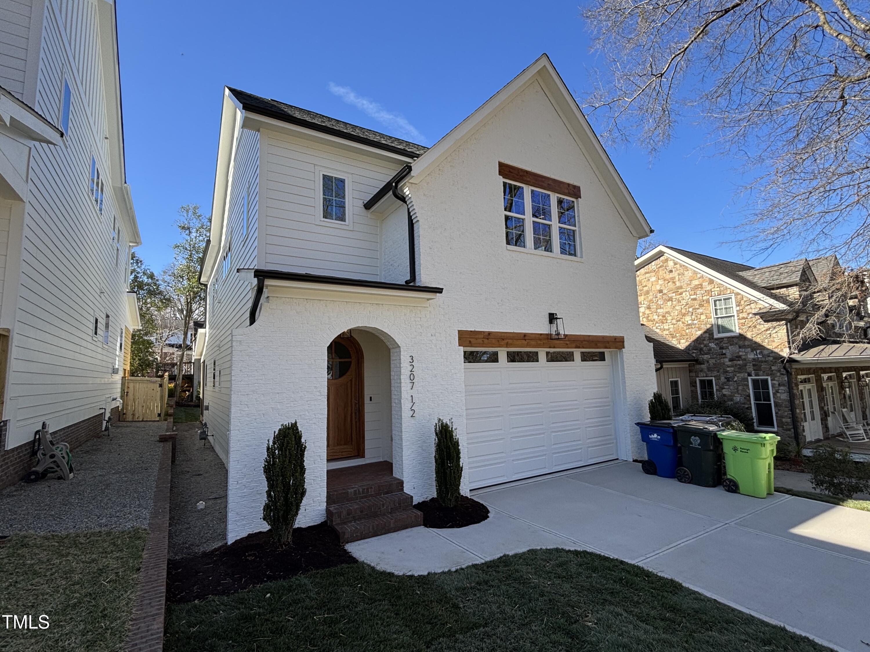 3207.5 Merriman Avenue