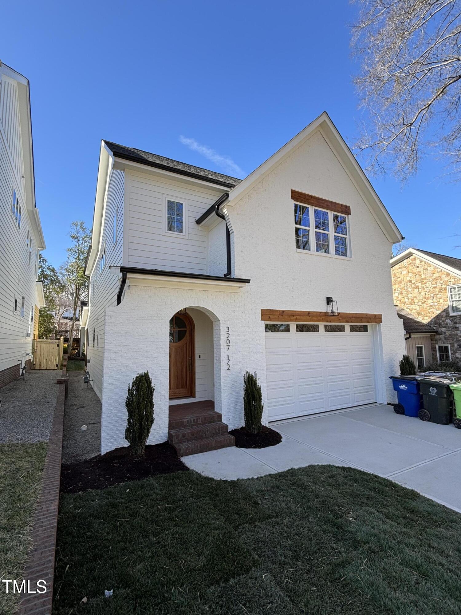 3207.5 Merriman Avenue