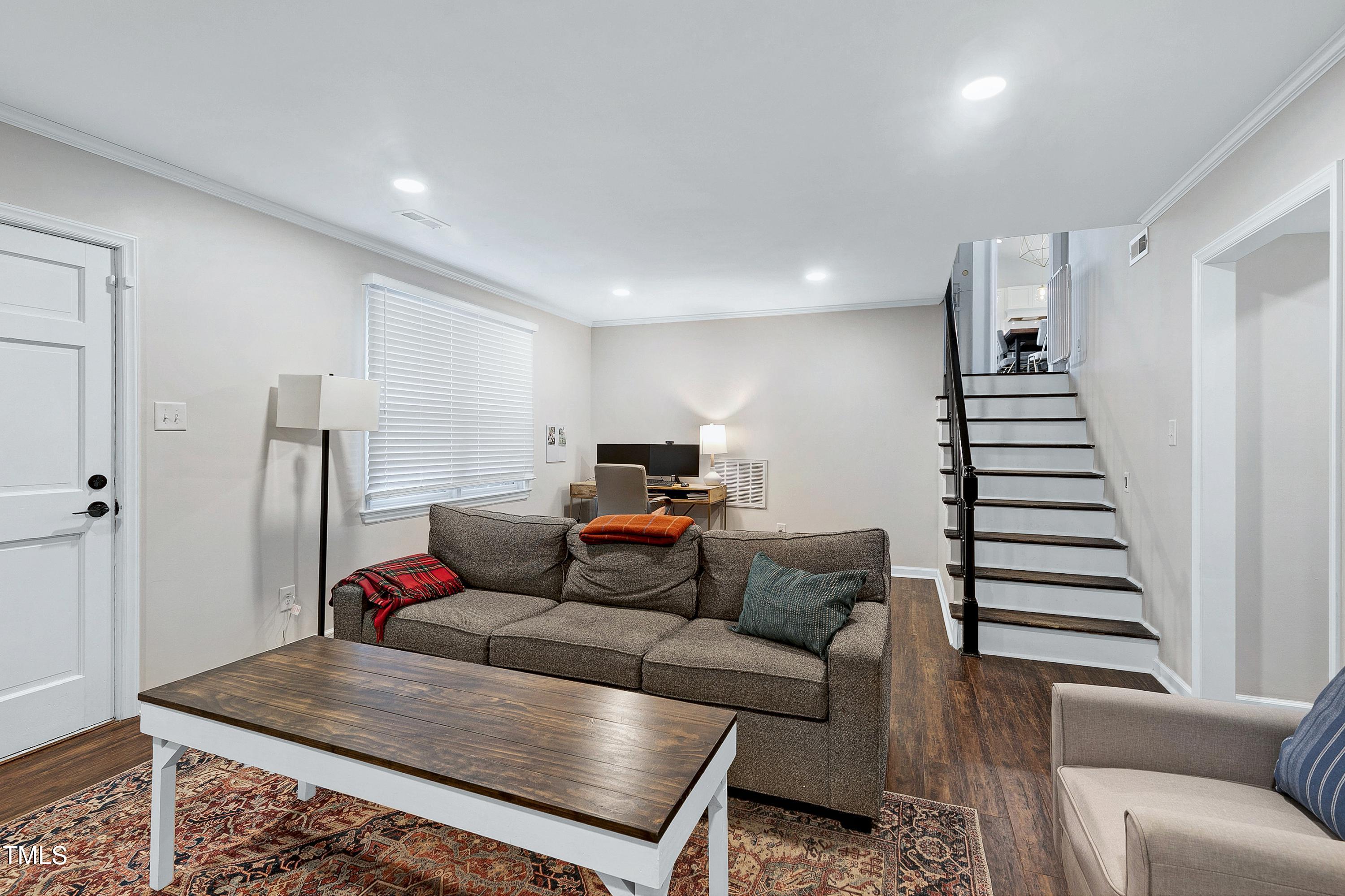 6812 Valley Drive