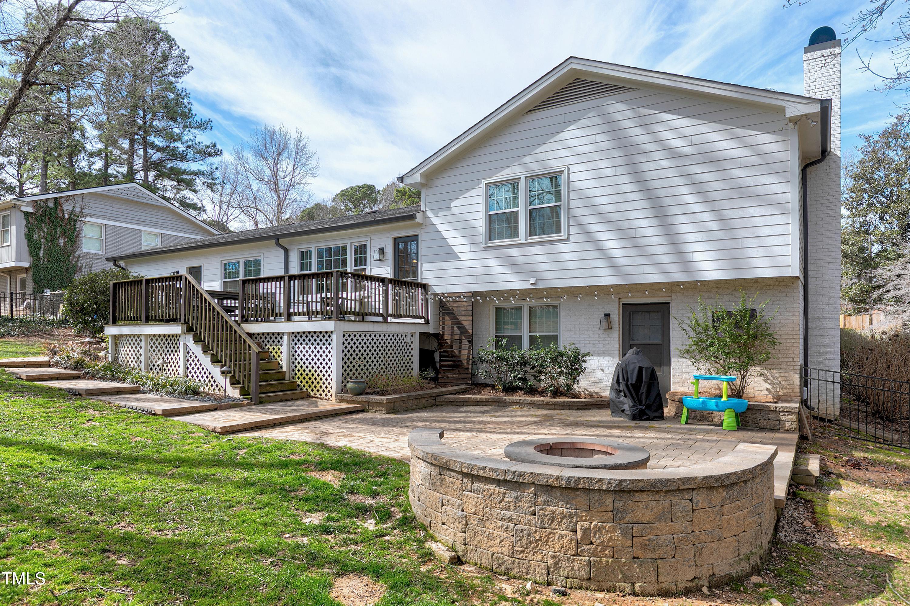6812 Valley Drive
