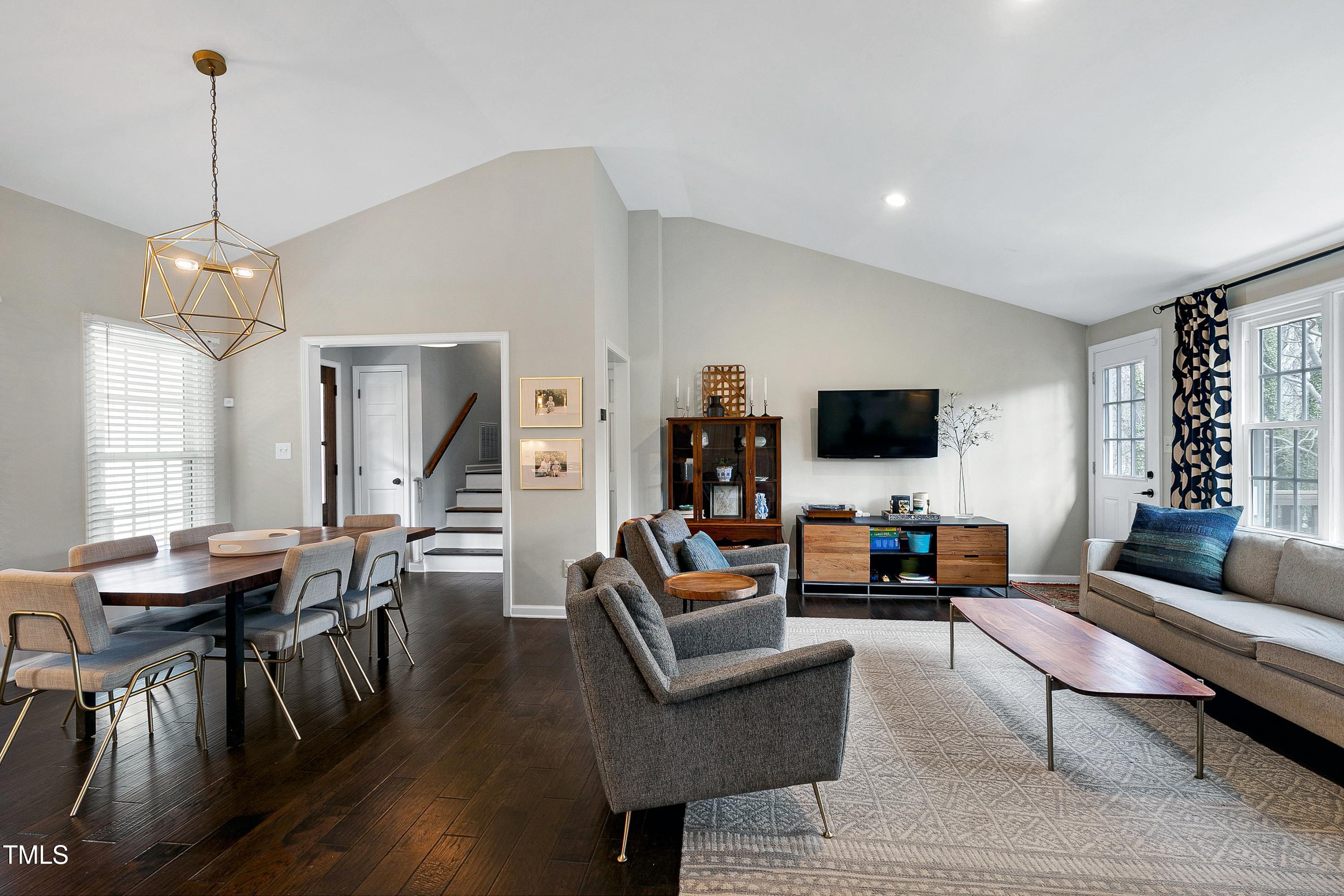 6812 Valley Drive