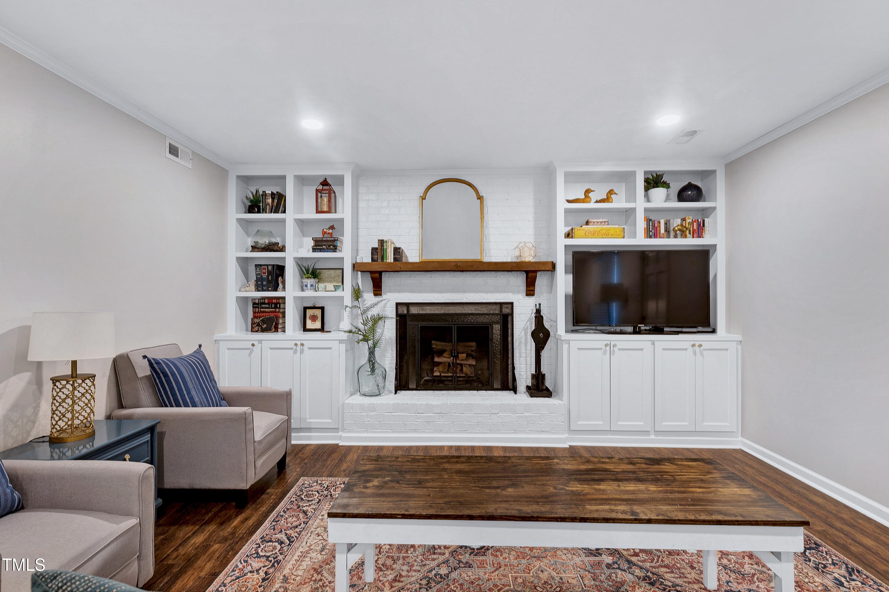 6812 Valley Drive