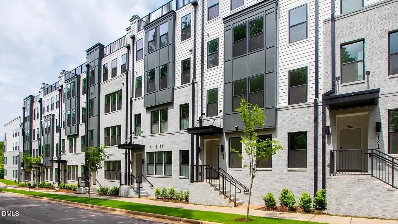 119 N Franklin Street # 100