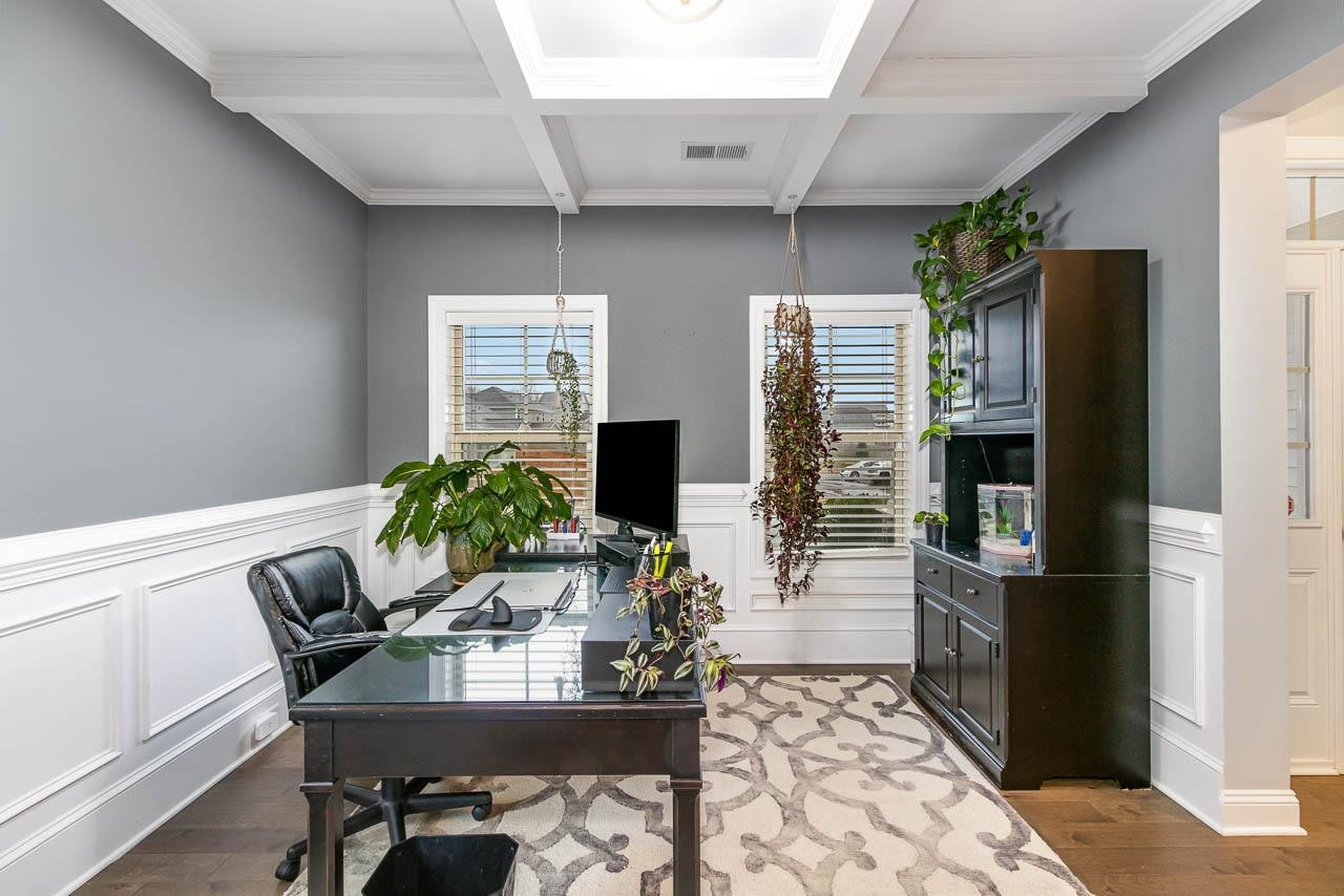 405 Club Center Drive