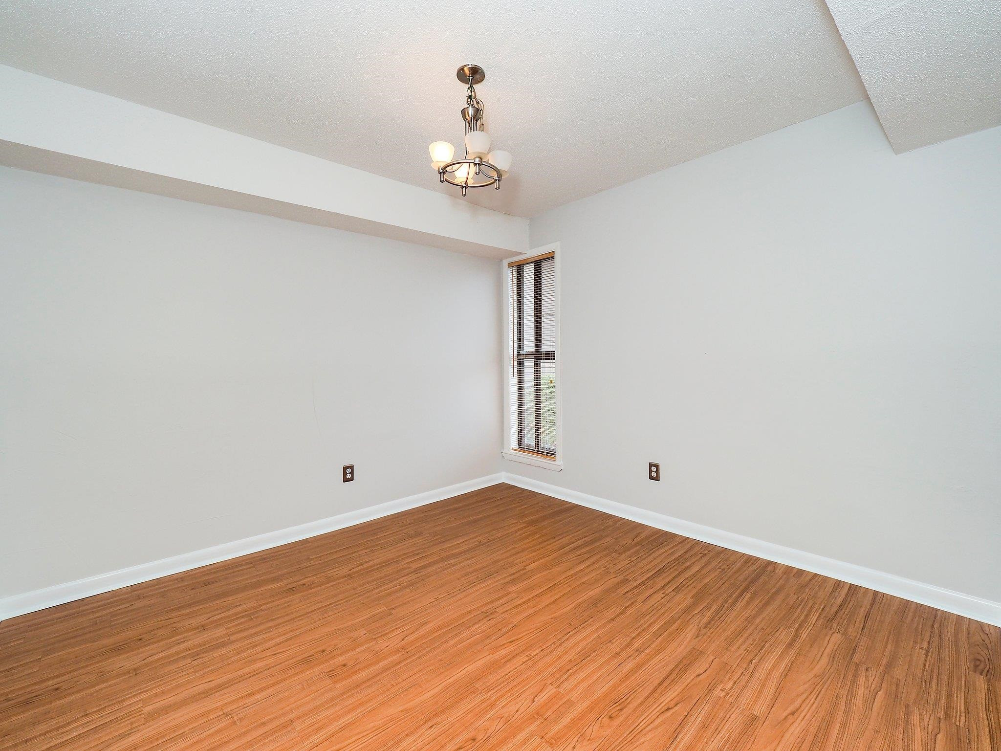 605 Oak Tree Drive # 605