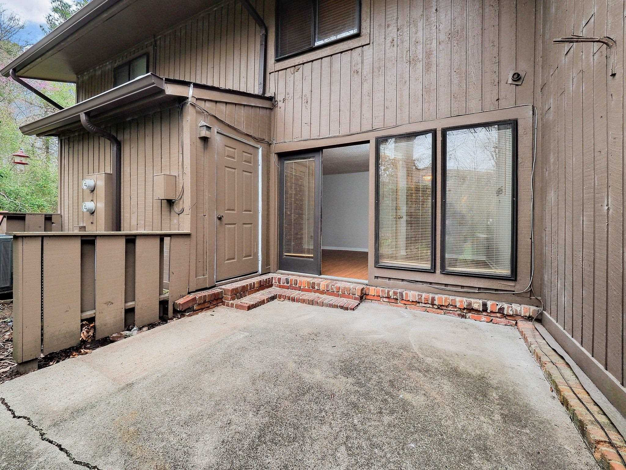 605 Oak Tree Drive # 605