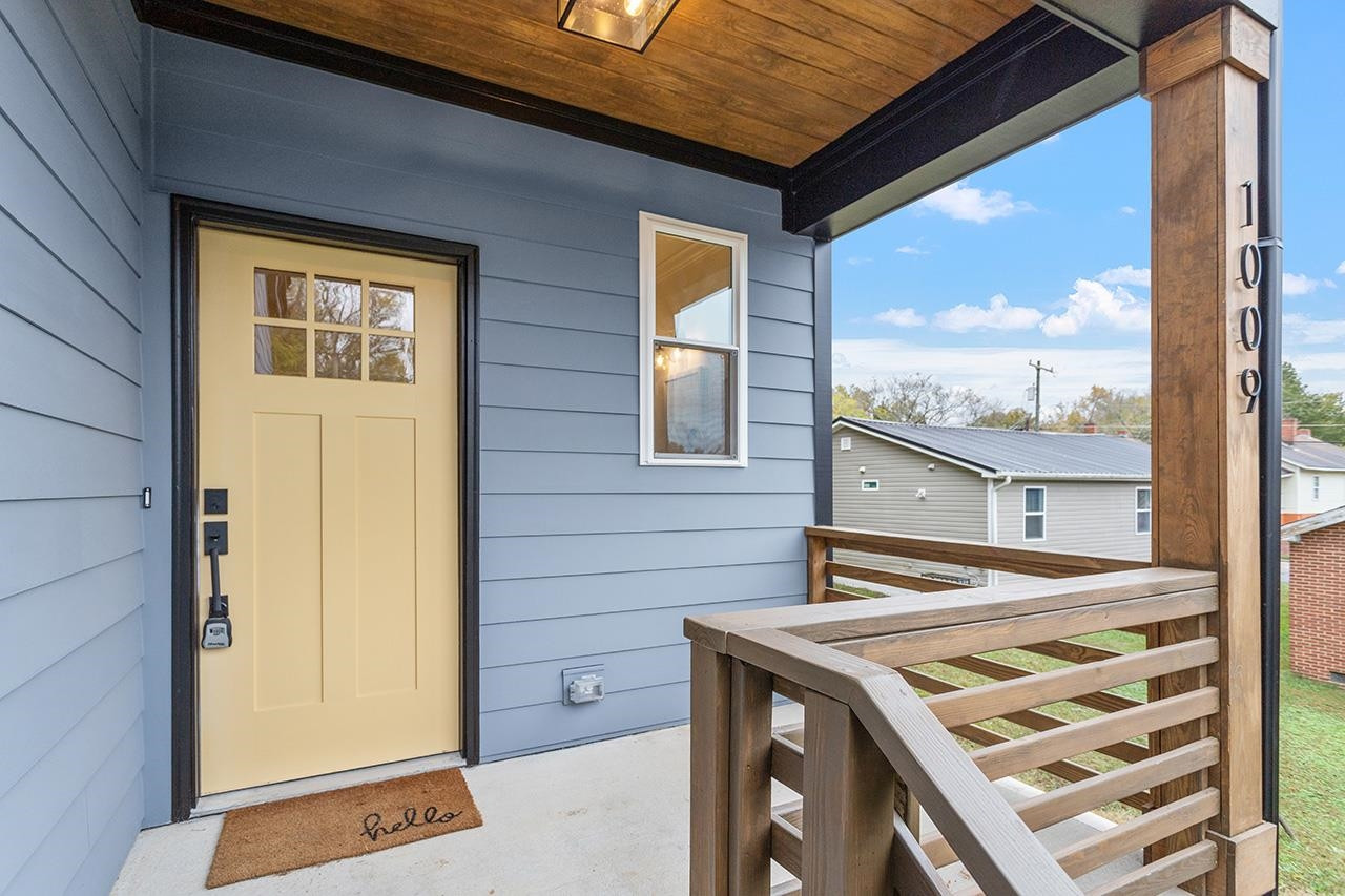 1009 Colfax Street