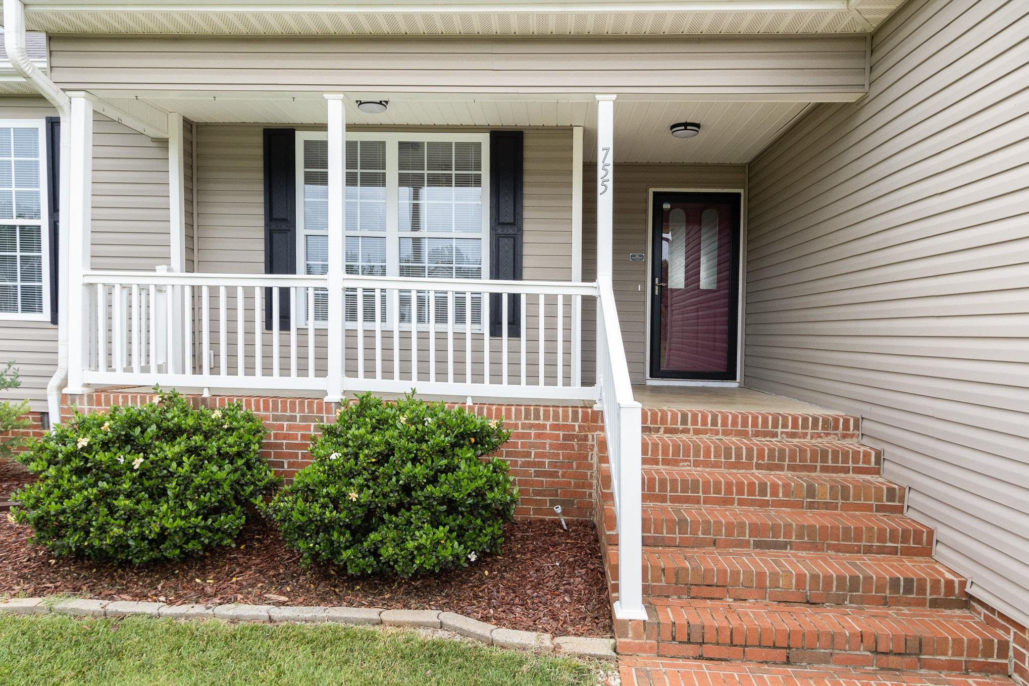 755 Aspenwood Drive