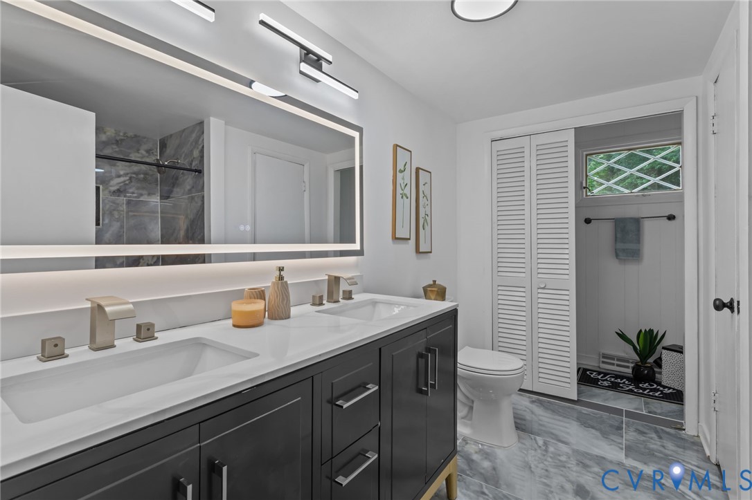 4560 E Williamsburg Rd