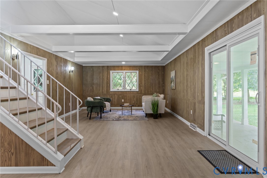 4560 E Williamsburg Rd