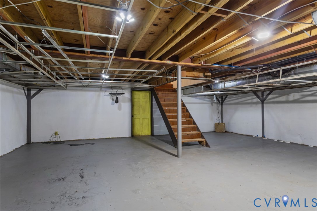 4560 E Williamsburg Rd