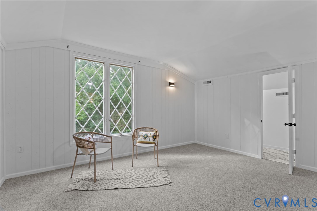 4560 E Williamsburg Rd