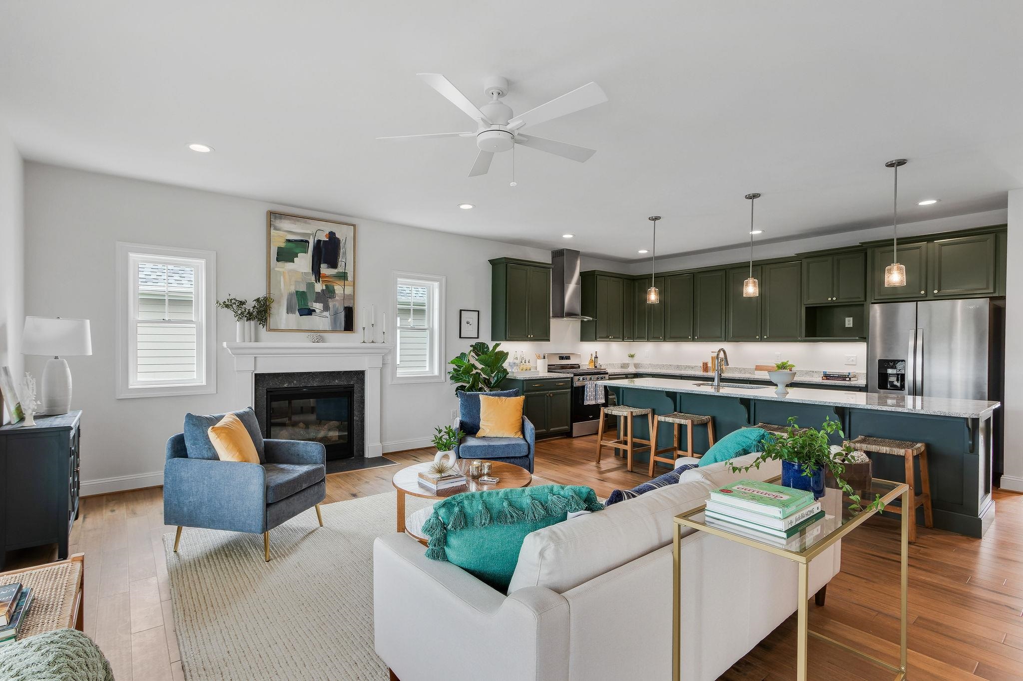 107 OLD OAKS DR